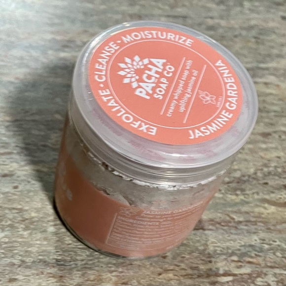 New Pacha Jasmine Gardenia whipped soap and scrub - Picture 5 of 12
